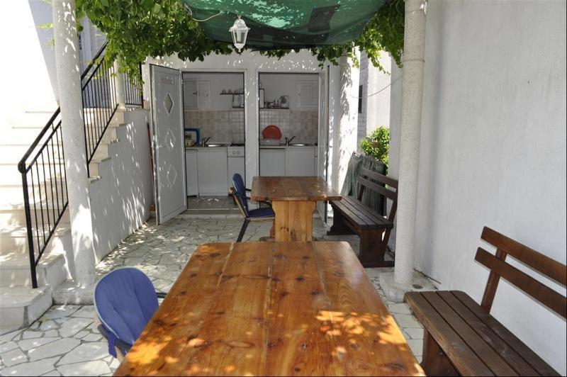 Vinka Apartment Sreser Luaran gambar