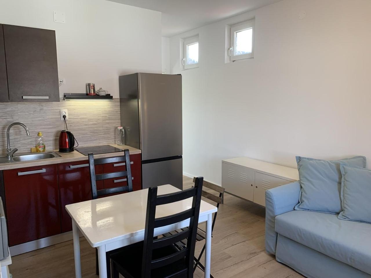 Vinka Apartment Sreser Luaran gambar