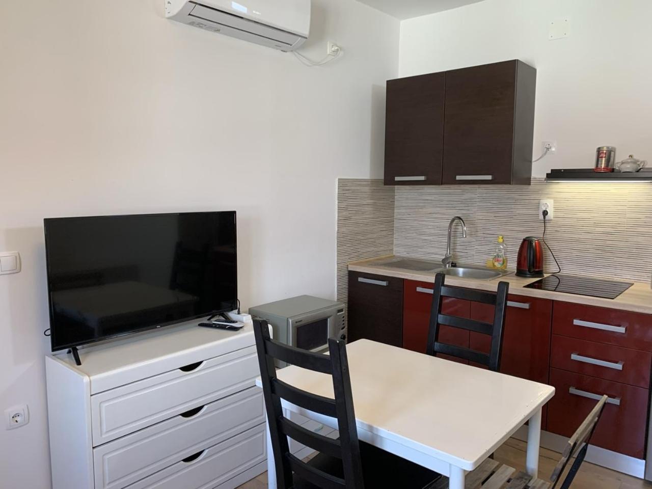 Vinka Apartment Sreser Luaran gambar