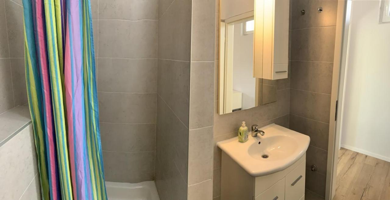 Vinka Apartment Sreser Luaran gambar